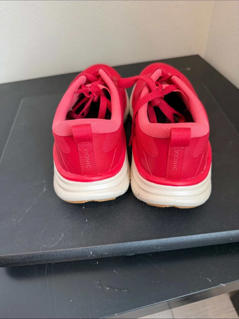 Vionic vibrant red